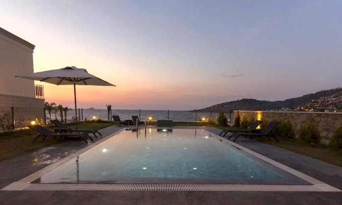 Yalikavak Villa | Brand new VIP beachside 7 bedroom private villa with private pool