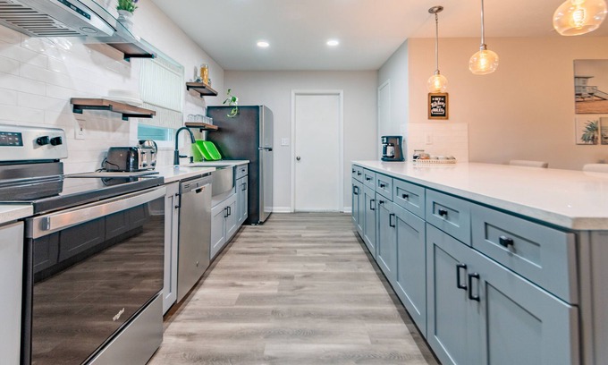 Seffner Community Alliance House | Brandon Peaceful Home w/newly renovated kitchen