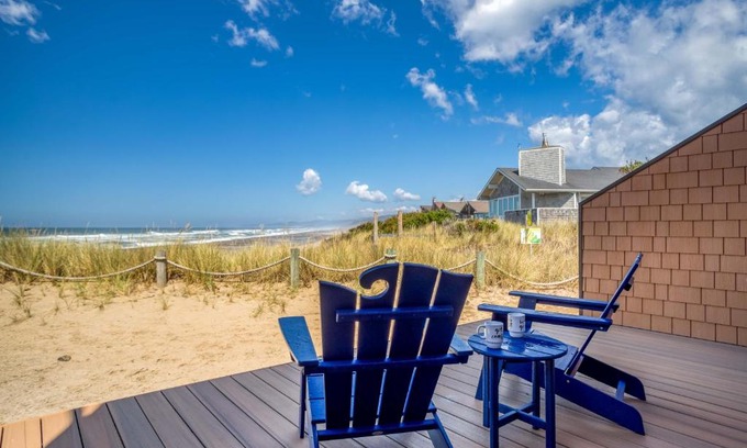 Neskowin House | Breakers Beach House 10 - Meredith Lodging