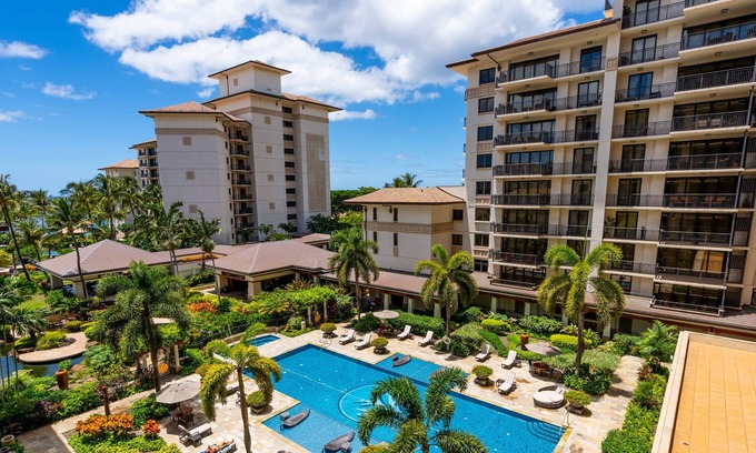 Ko Olina Villa | Breathtaking Elegant Ocean View Luxury Beach Villa