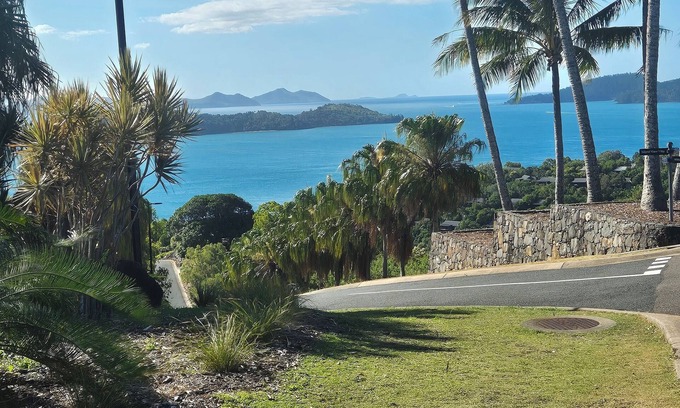 Hamilton Island Apartment | Breathtaking views in paradise!