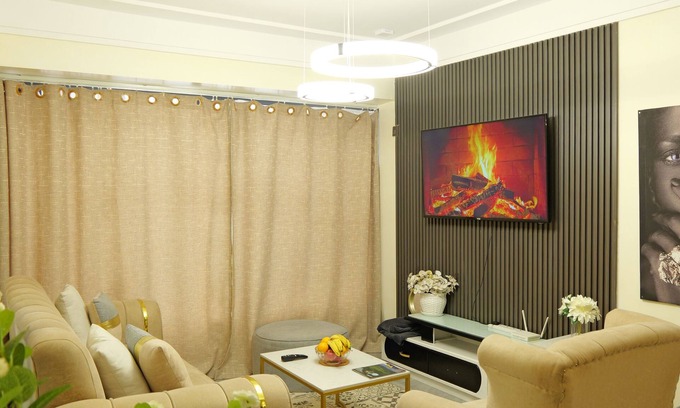 Kilimani Apartment | Breathtaking Views!Modern2BR:Pool,Gym,Parking.