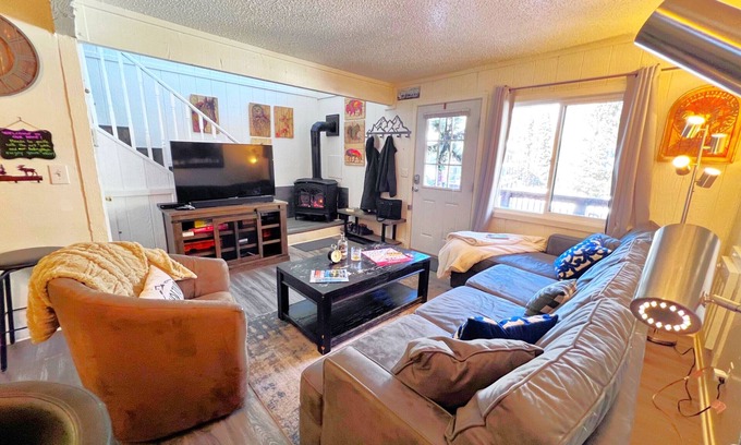 Baldy Mountain Ski Chalet | Breck Ski & Hike Base | Cozy Stay w/Free Shuttle Access