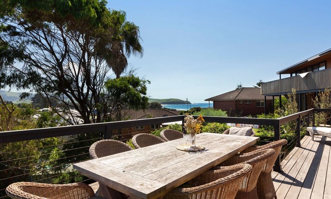 Gerringong House | Breeze on Barclay - Coastal Relaxation