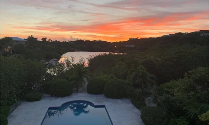 Providenciales Apartment | Breezy, eco-friendly, with pool and lagoon view