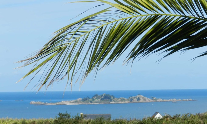 Paimpol House | Breton Longere, seaside view, close to the beach, personalized welcome