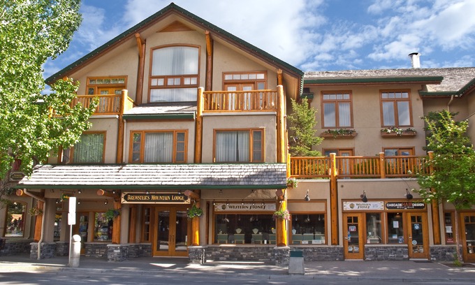 Banff Hotel | Brewster's Mountain Lodge