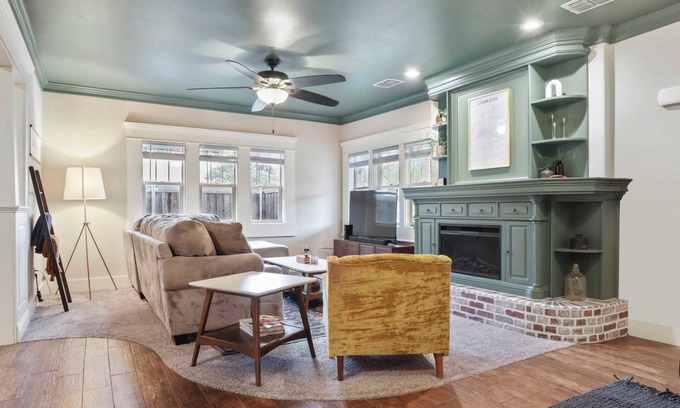 South Overton House | Brick Road Retreat - 3BR/2BA - Walk to Tech