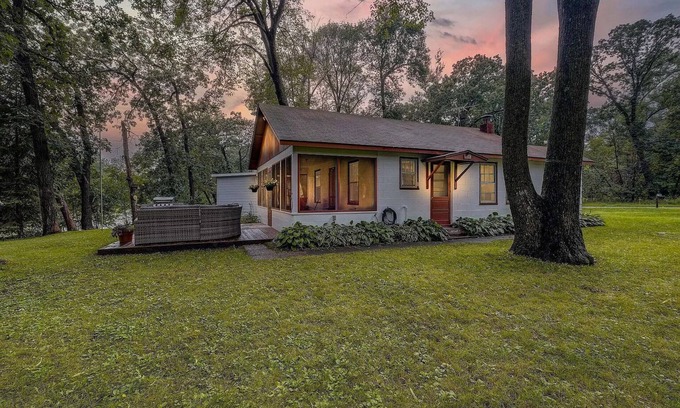 Clear Lake Cabin | Bricks on the Bank-Intimate cabin retreat with river access. 5-stars on Airbnb!