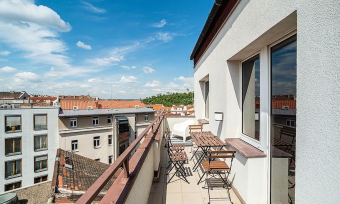 Zizkov Apartment | Bright 2 bed with big terrace by tram