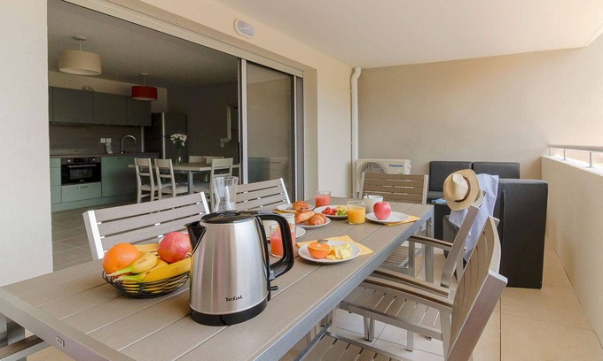 La Faviere Apartment | Bright 3-room for 6 pers. with terrace near the beach