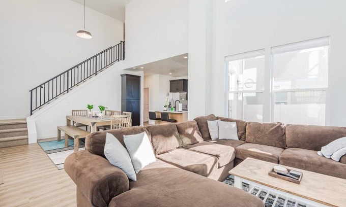 West Jordan House | Bright 3BR Home: Fenced Yard, New Build, Sleeps 7!