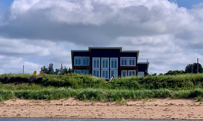 Belle River House | Bright and Airy Oceanfront Beach House!