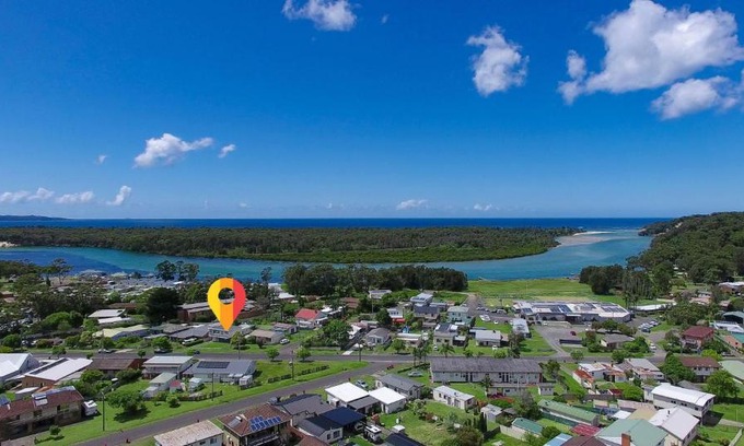 Sussex Inlet House | Bright and Breezy