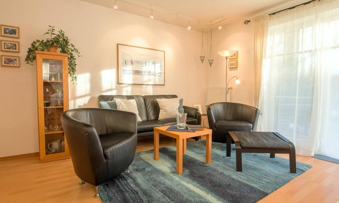 Zingst Apartment | Bright and friendly furnished apartment in a central and quiet location! -