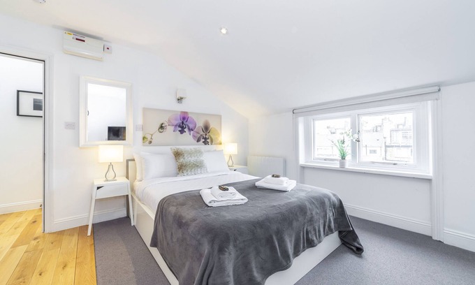 Bayswater Apartment | Bright and Modern Studio, Prestigious Paddington