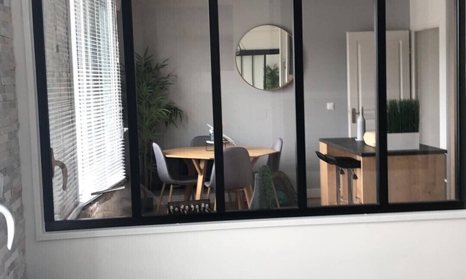 Bastide-Brazza Apartment | Bright apartment, close to the tram, parking and breakfast