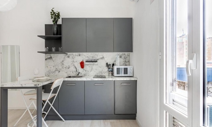 Zona Zara Apartment | Bright Apt 600mt from Viale Zara!