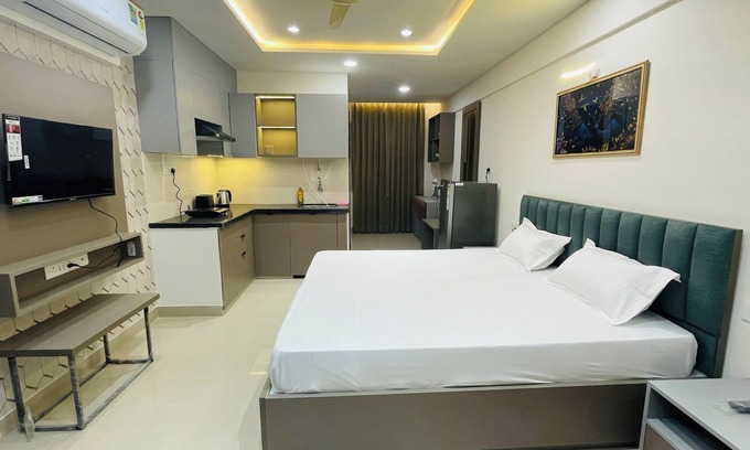 Sanganer Apartment | Bright & Cozy Studio Getaway in Jagatpura Jaipur