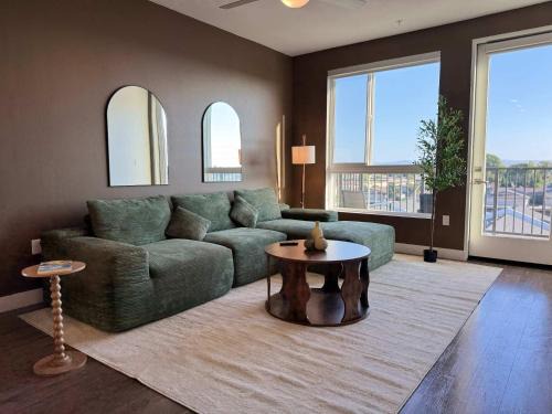 Lyon Street Apartment | Bright Home 10 Min to Disneyland Pool & GYM