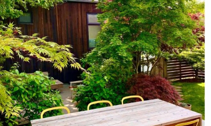 Harrison/Denny-Blaine House | Bright Madison Valley Guest House
