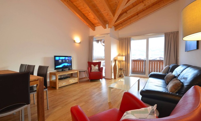 Zell am See Apartment | Bright, modern apartment, wonderful location with stunning views
