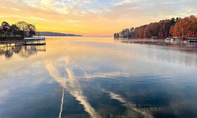 Anderson House | Bright Oasis on Lake Hartwell w/Boat Dock!