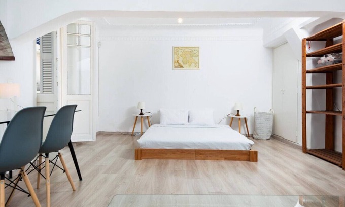 Exarhia Apartment | Bright Open Space Apartment, Peaceful And Unique
