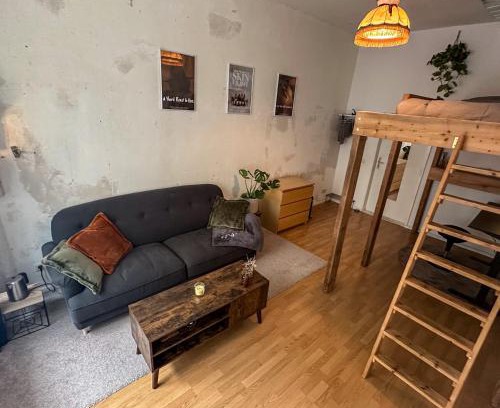 Friedrichshain House | Bright & Spacious Room in vibrant Friedrichshain