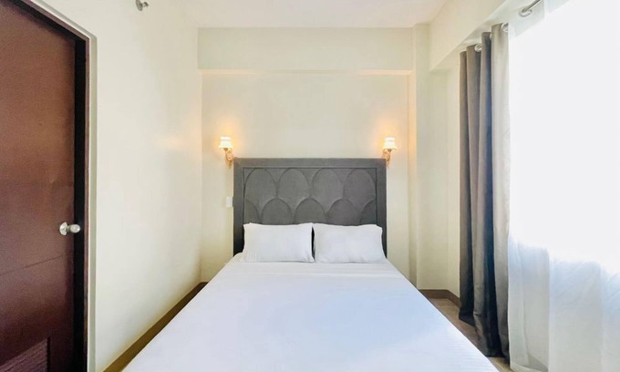 Jaro Apartment | Bright Studio at One Madison Towers