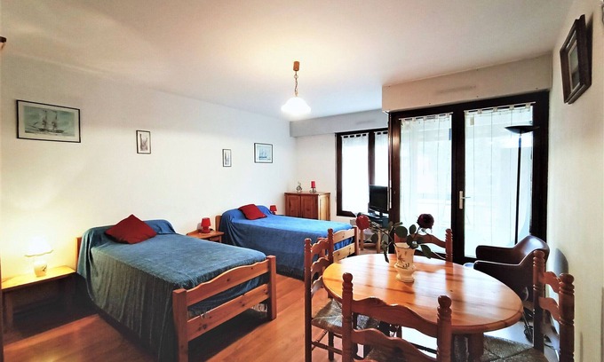 Aix-les-Bains City Center Apartment | Bright Studio with Balcony, Near Downtown Aix-les-Bains!