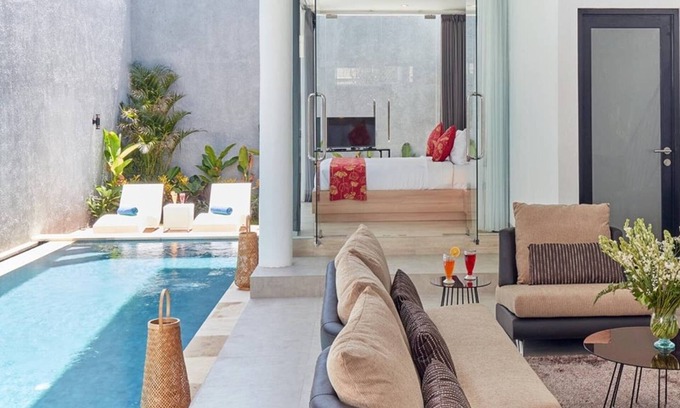 Batu Bolong Villa | 🎖Bright, Stylish Villa, 5min Walk to Echo Beach !