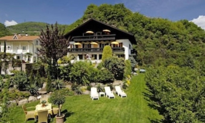 Nalles Apartment | Bright, sunny studio apartment with spacious balcony. Proximity to Bolzano & Merano WLAN