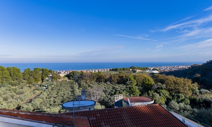Pescara Apartment | Bright villa of about 190 sqm located on two floors (stairs to access), can comfortably accommodate 4 people.The accommodation is located in San Silvestro, a very quiet residential district a few steps from the sea, equipped with all the main services: b