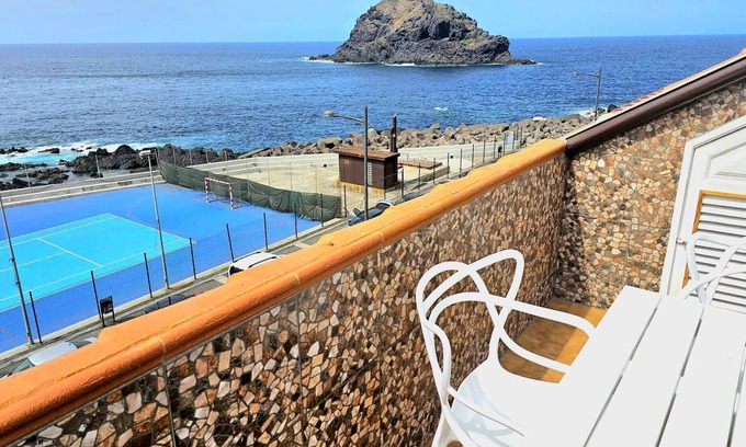 Garachico Apartment | Brisas del Roque Garachico Attic by HRTenerife Net