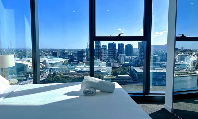 Brisbane Central Business District Apartment | Brisbane Riverfront Oasis 2Bed Panoramic RiverView