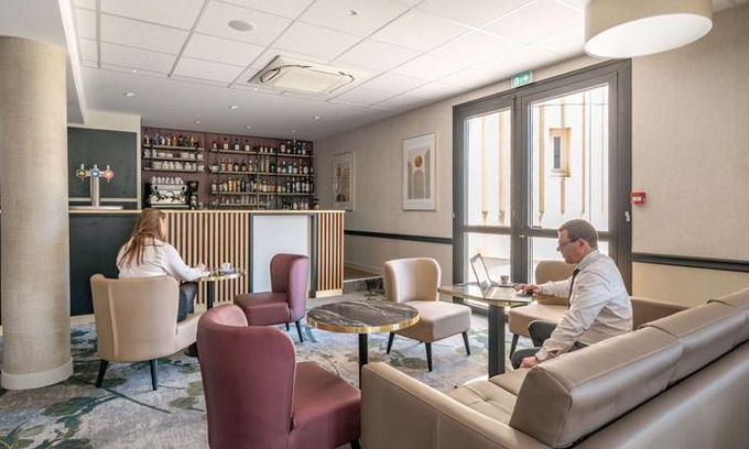 Saint-Sylvain-d'Anjou Hotel | Brit Hotel Angers Parc Expo - L'Acropole