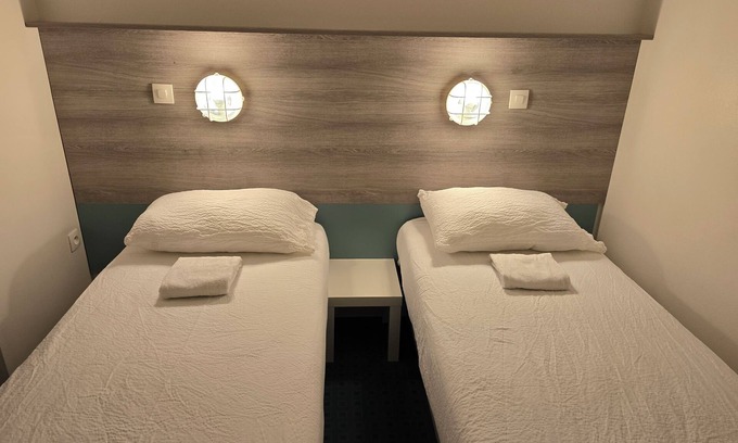 Jaunay-Clan Hotel | Brit Hotel Essentiel Poitiers – Gare du Futuroscope