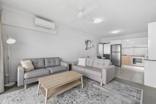 Birtinya Apartment | Broadwater on the Peninsula