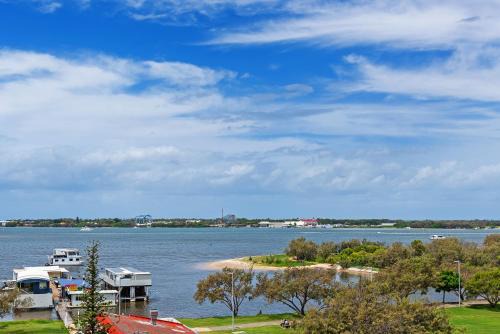 Southport Apartment | Broadwater view in southport 1b