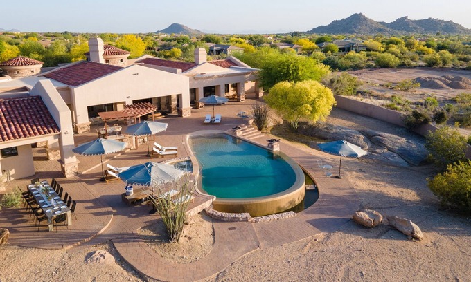 Pinnacle Peak House | Bronco by AvantStay | Incredible Views w/ Pool & Hot tub!