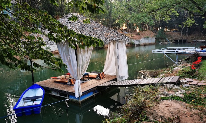 Khanong Phra Hotel | Brookhouse at Khaoyai