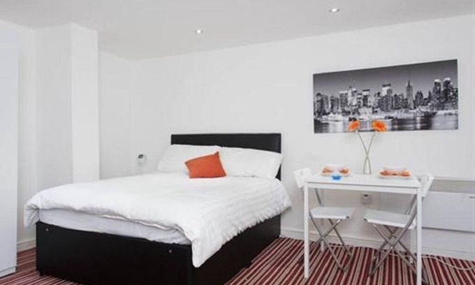 Harehills Apartment | Brownhill Studio apartment close to Leeds Arena