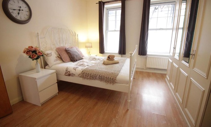 Spitalfields Apartment | Brune Guest Apartment next to Liverpool st.