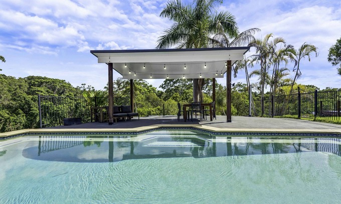 Brunswick Heads House | Brunswick Hideaway - superb pool & ocean breeze. 2 min drive to beach