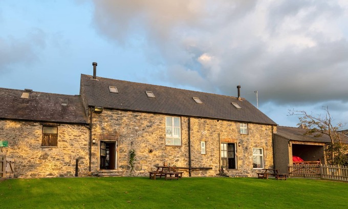 Caergeiliog Other | Bryn Lon Bach: Family-Friendly 2-Bed Cottage in Caergeiliog | Managed by Anglesey Holiday Lettings