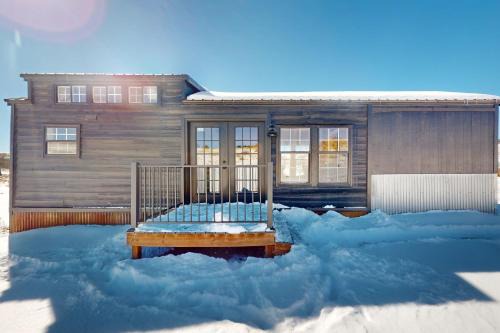 Colorado Springs House | Buckskin - Lorrayne Ranch