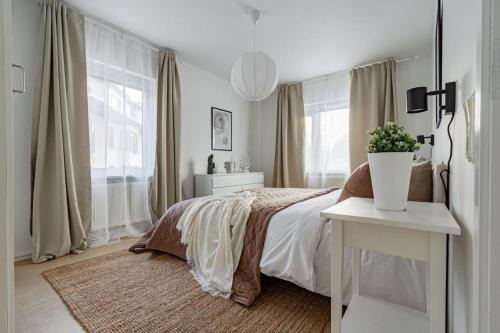 Katarina-Sofia Apartment | Budget comfort on trendy Södermalm, construction work