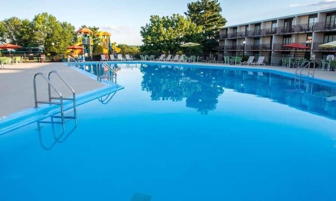 Harrisburg - Hershey House | Budget Vacation at Red Lion Hotel Harrisburg Hershey! Pool, On-Site Bar