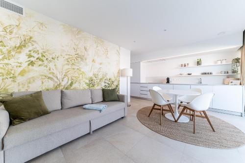 Los Balcones Apartment | Buena Vista Sunset penthouse - Dreamlike views - by OYOOSTAYS
